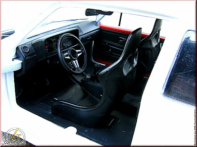 Volkswagen Golf GTI kit carrosserie gto rieger wit 1/18 Solido